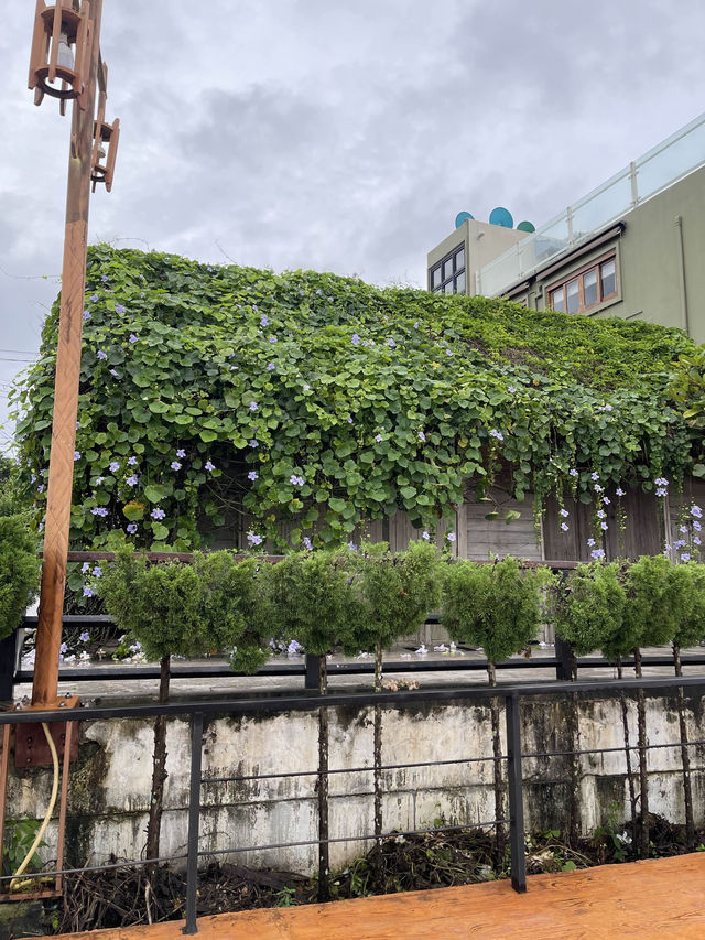 :) มาเดินเล่นที่เชียงคานกัน 🚶‍♀️