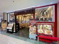 Experience Singapore’s melting pot dining culture