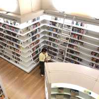 Library Ochard Singapore มันกู๊ดมาก🇸🇬