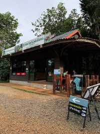 เที่ยวน้ำตก เล่นzipline ที่ลาวใต้