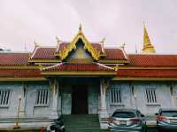 曼谷考山路附近小眾皇家寺廟景點Wat Tri Thotsathep Worawihan，適合散步拍照