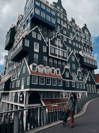 荷蘭🇳🇱 贊丹｜我居然住進了景點積木屋內？