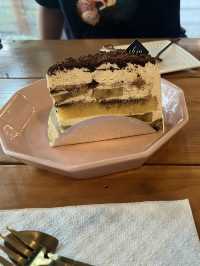 แวะทานอาหารที่ร้าน ชร Cafe