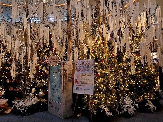 A Christmas encounter at Mid Valley Megamall