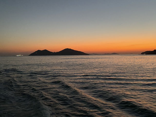 隨筆:船上的夕陽與那個女孩 隨筆:船上的夕陽與那個女孩
