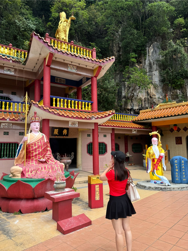 Discover the beautiful ancient temple in Ipoh