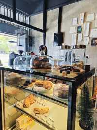 Coffee, Conversations, and Cozy Corners: A Day at Huang Huang
