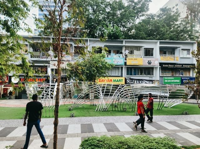 新山Amari飯店：老派魅力與便利交通的完美交會