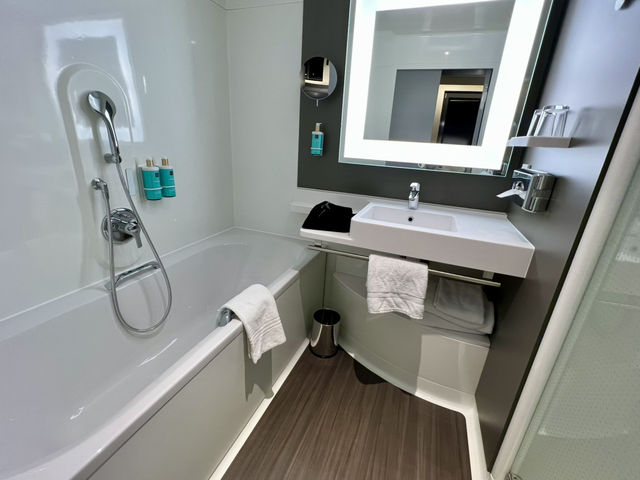 Spacious & Comfortable Stay at Novotel Suites Wien City Donau