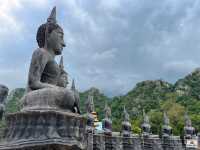 พระพุทธรูปหินลาวา
