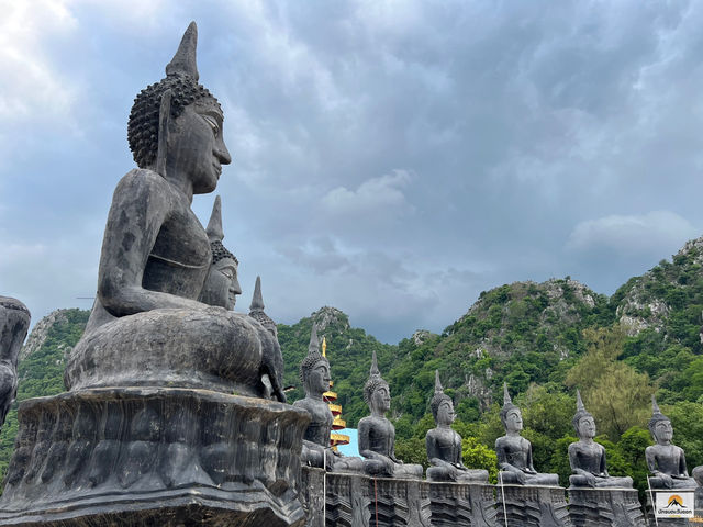 พระพุทธรูปหินลาวา