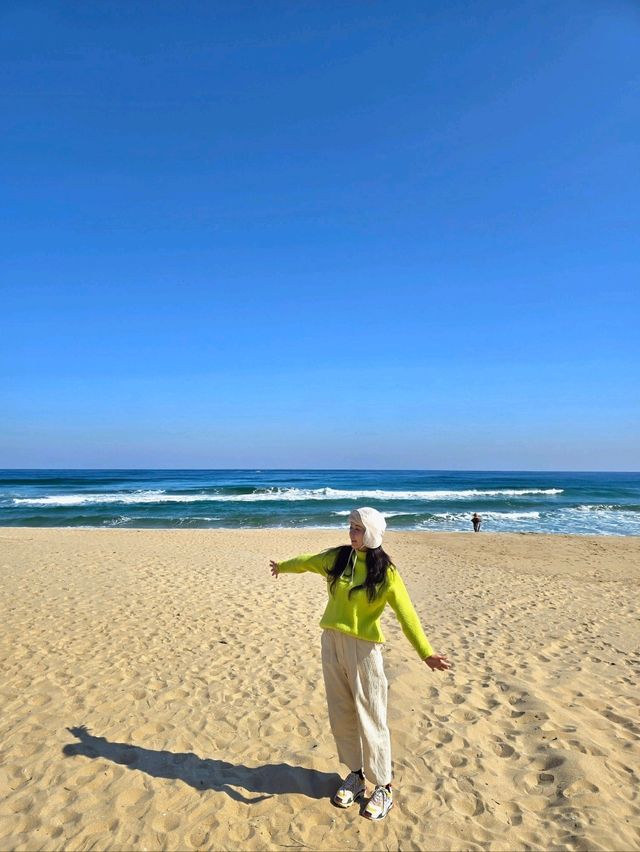 겨울바다의 매력이 더해지는 양양해변🩵