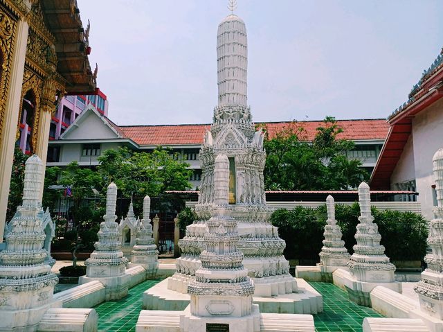 泰國曼谷市中心湄南河畔著名古跡皇家寺廟景點：Wat Sangwet Witsayaram，暹羅文化藝術精美寺廟建築，適合打卡拍照📸冥想