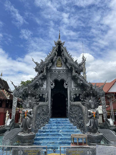 チェンマイ】銀の輝きが美しい寺院🇹🇭 | Trip.com チェンマイ
