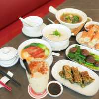 อาหารจีนแบบติดดาว ในโรงแรมหรูกับ Hua