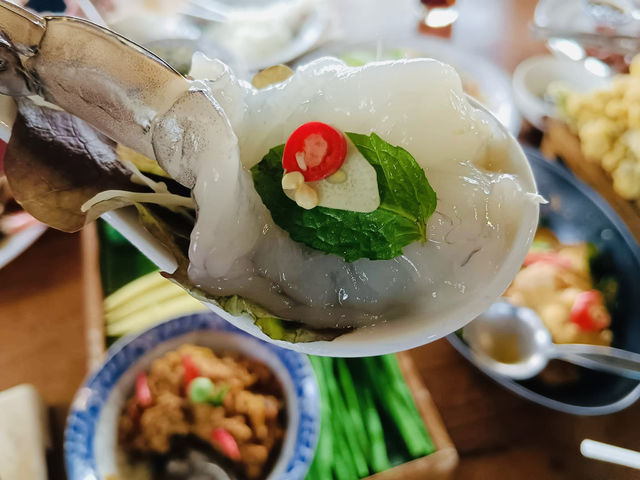 เรือนจรุง—ร้านลับอยุธยา ที่ต้องจองข้ามปี