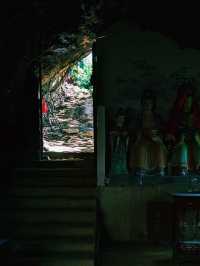 中國雲南大理著名景點：雞足山前簷崆峒山觀音閣禪寺，適合打卡拍照📸