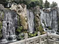A Spiritual and Cultural Icon: Lungshan Temple 