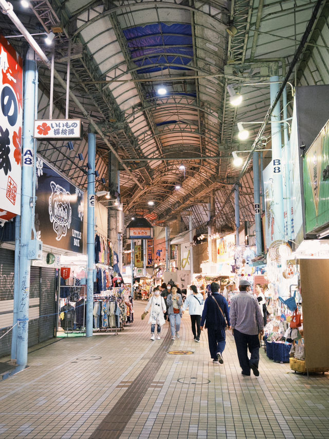 🇯🇵 沖繩 一次買齊伴手禮 感受在地生活 挖寶小物 應有盡有的商店街🎏
