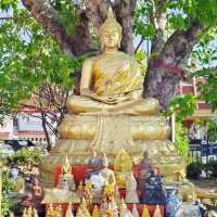 หลวงพ่อสำรวย วัดละหาร