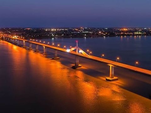 🌿 Savannakhet Slow Burn: Vintage Vibes, Mekong Sunsets & the Best Sandwich in Laos! 🥖  