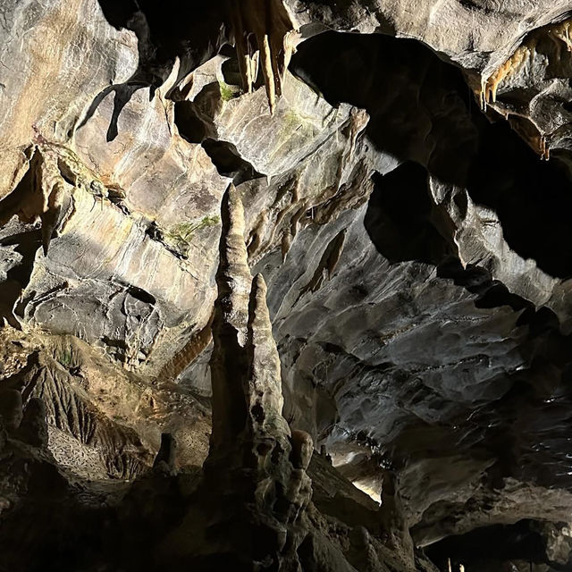 Dragon’s Lair Weekend: St. Beatus Caves & Lake Thun Adventures