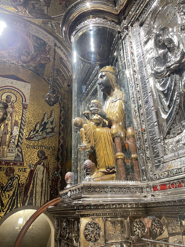 Hola Barcelona เมืองแห่งสถาปัตยกรรมสุดฮิป