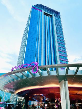 Moxy IOI Putrajaya: Chic & Colourful Stay in the Heart of the City 