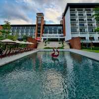 A Coastal Haven of Serenity and Sophistication