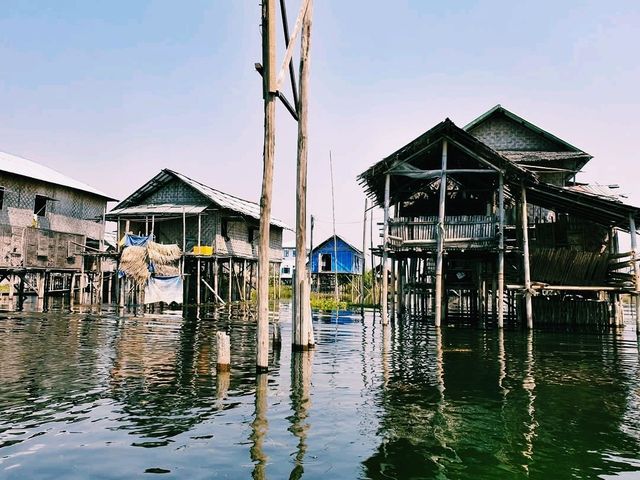 Inle Lake: Myanmar’s Enchanting Water World – Summary
