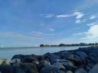 Relaxing Vibes & Coastal Charm in Miri