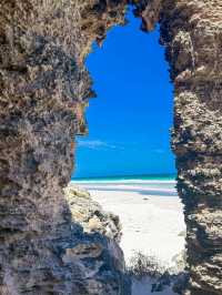 🏝️ Coastal Charm Unleashed: Fall in Love with Cottesloe Beach, Perth! 🌅🌊