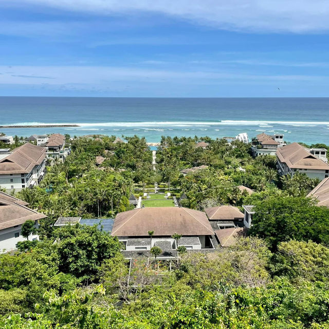 Serene Luxury at Ritz-Carlton Bali: A Tropical Retreat