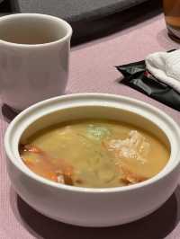 🥢 “이우의 밤, 진짜 미식을 만나다 – LAO BIAN JIU JIA에서 코끼리조개와의 조우”