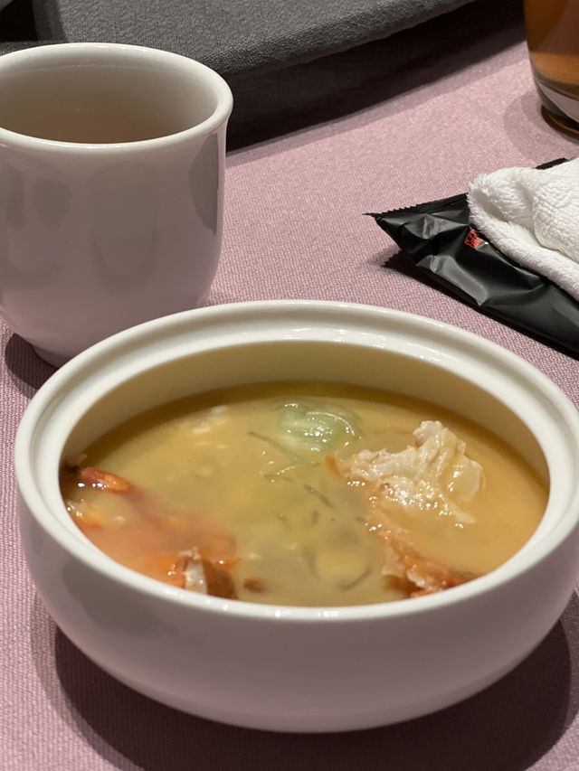🥢 “이우의 밤, 진짜 미식을 만나다 – LAO BIAN JIU JIA에서 코끼리조개와의 조우”