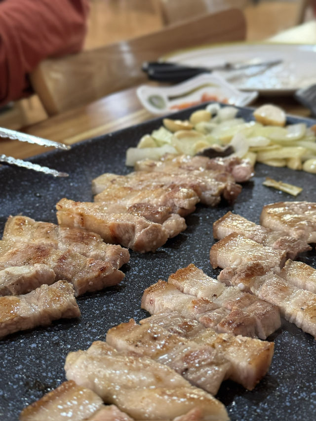 📝 운배마루 참숯가마 용인 – 찜질과 고기, 둘 다 챙긴 힐링 플레이스 후기 