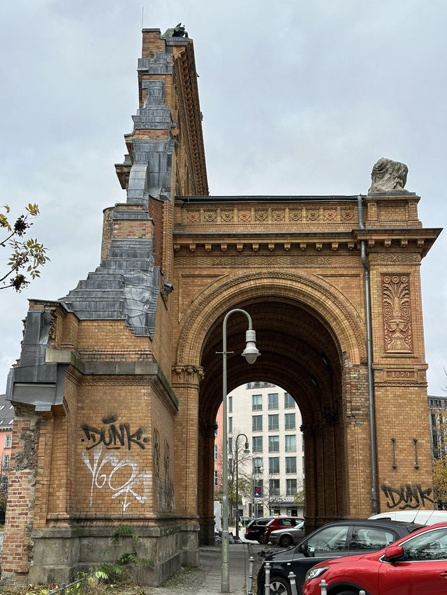 Free walk and free views in the city of Berlin 