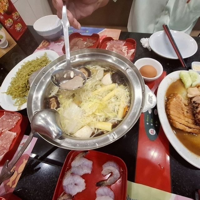 ชวนกินสุกี้ Mk สาขาหัวหินค่ะ