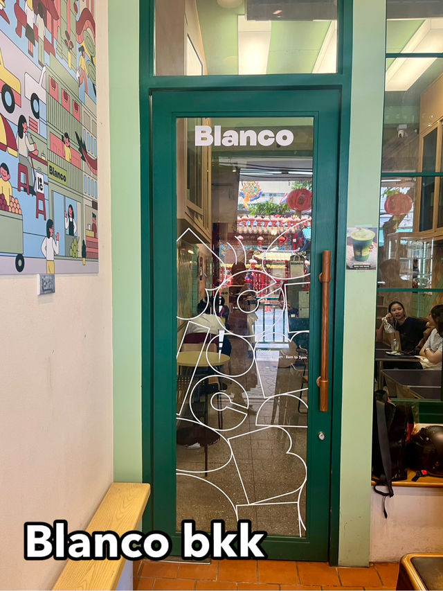 【バンコク】ヤワラート散策に疲れたら☕️Blanco bkk