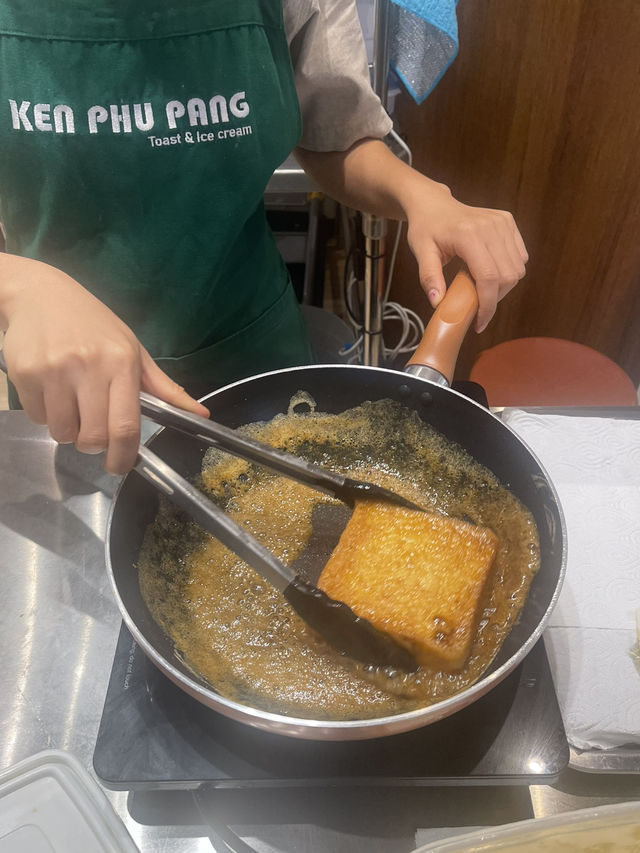 เคนภูปัง 🍞 คาเฟ่ขนมปังโทสต์ สาขาเดอะมอลล์บางกะปิ
