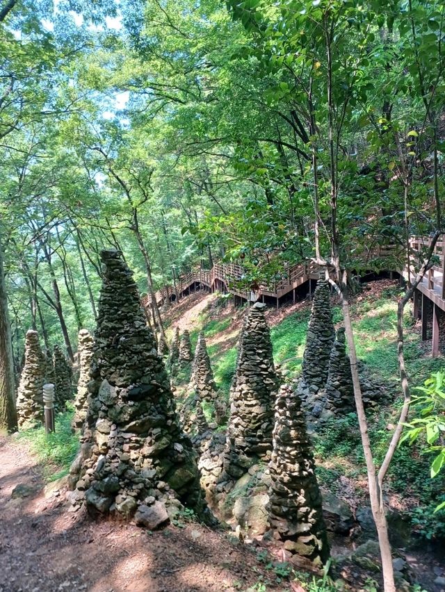 돌로 만든 장관