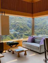 🏨 The Upper House, Hong Kong – Calm Luxury with Sky-High Views 🌆💎