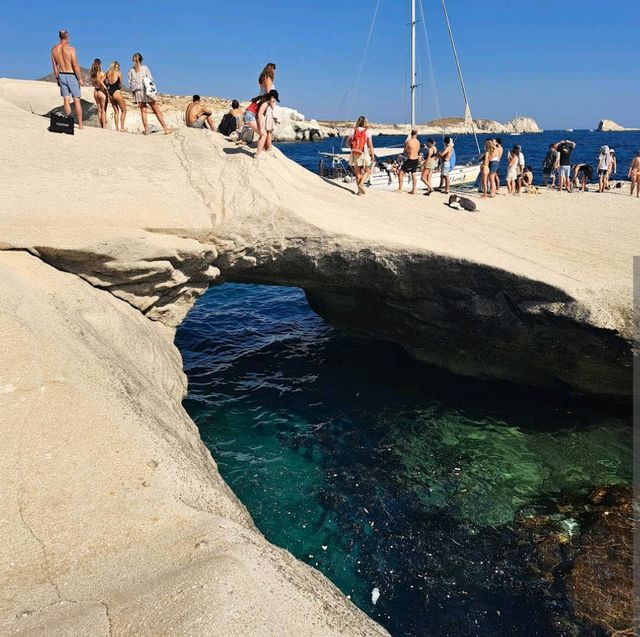Sarakiniko Beach, Milos