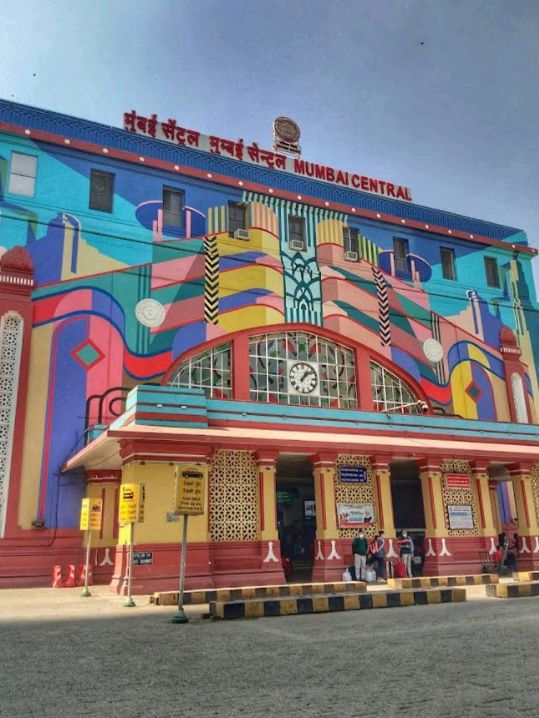 Mumbai CST Railway Station Review 🏛️🚉