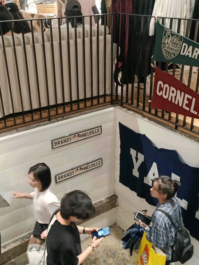 🌇 上海安福路・愚園路一日逛吃拍照攻略｜潮流選物 x 熊熊咖啡 x 外灘夜景