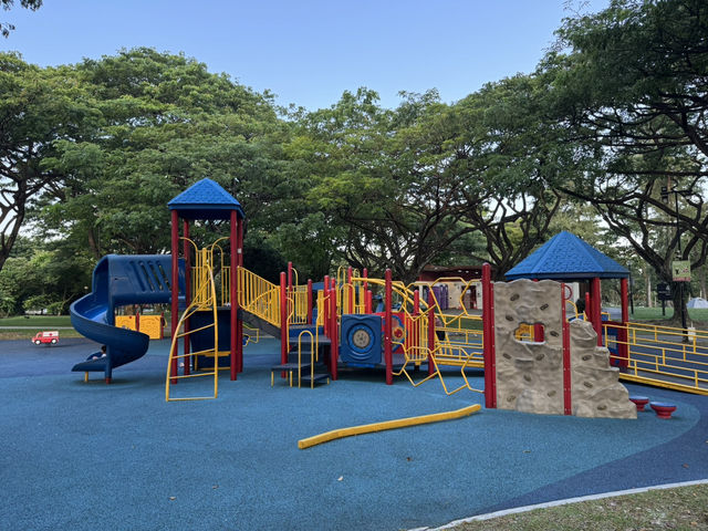 🌳 Family Fun at West Coast Park