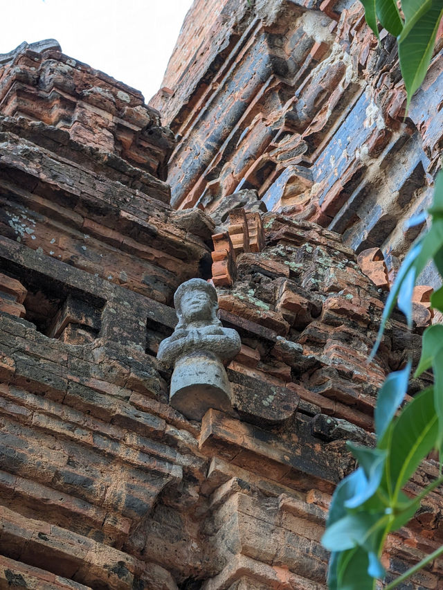 🇻🇳 Cham Towers Po Nagar: A Greeting from Ancient Times in Nha Trang! 🗿