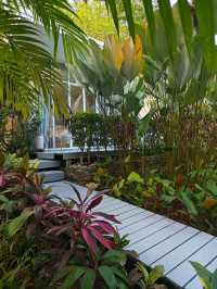 The Hidden Resort & Restaurant รีสอร์ทลับในป่า