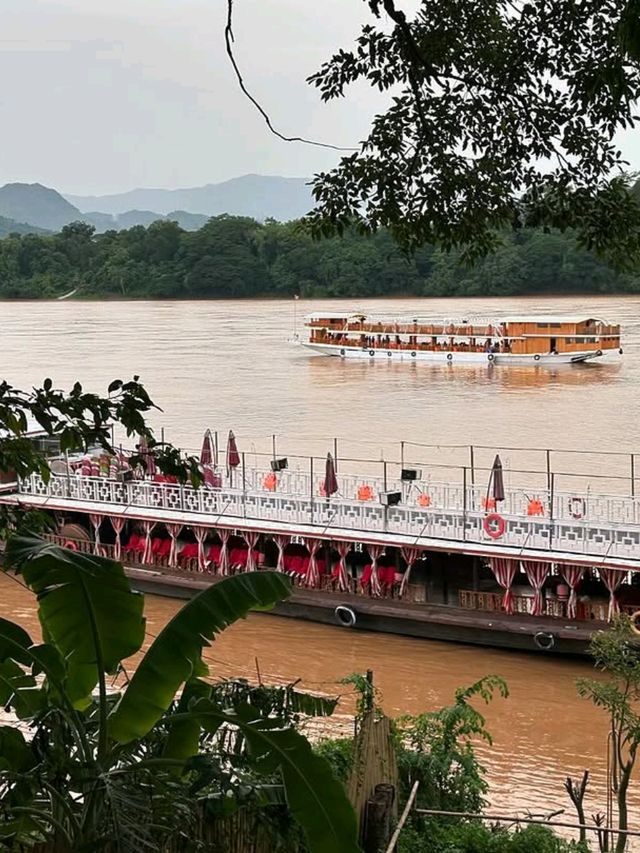 Mekong Vibes in Luang Prabang