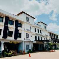 Smart Stays and Urban Pulse